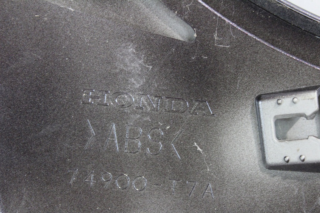 фото №9, Спойлер спойлер кришки honda hr-v 74900-t7a