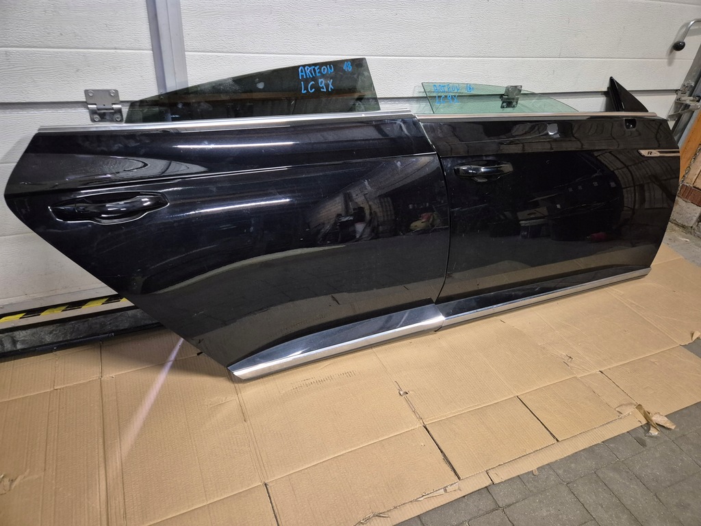 фото №1, Дверь задние правое vw arteon 18 rok цвет lc9x оригинал