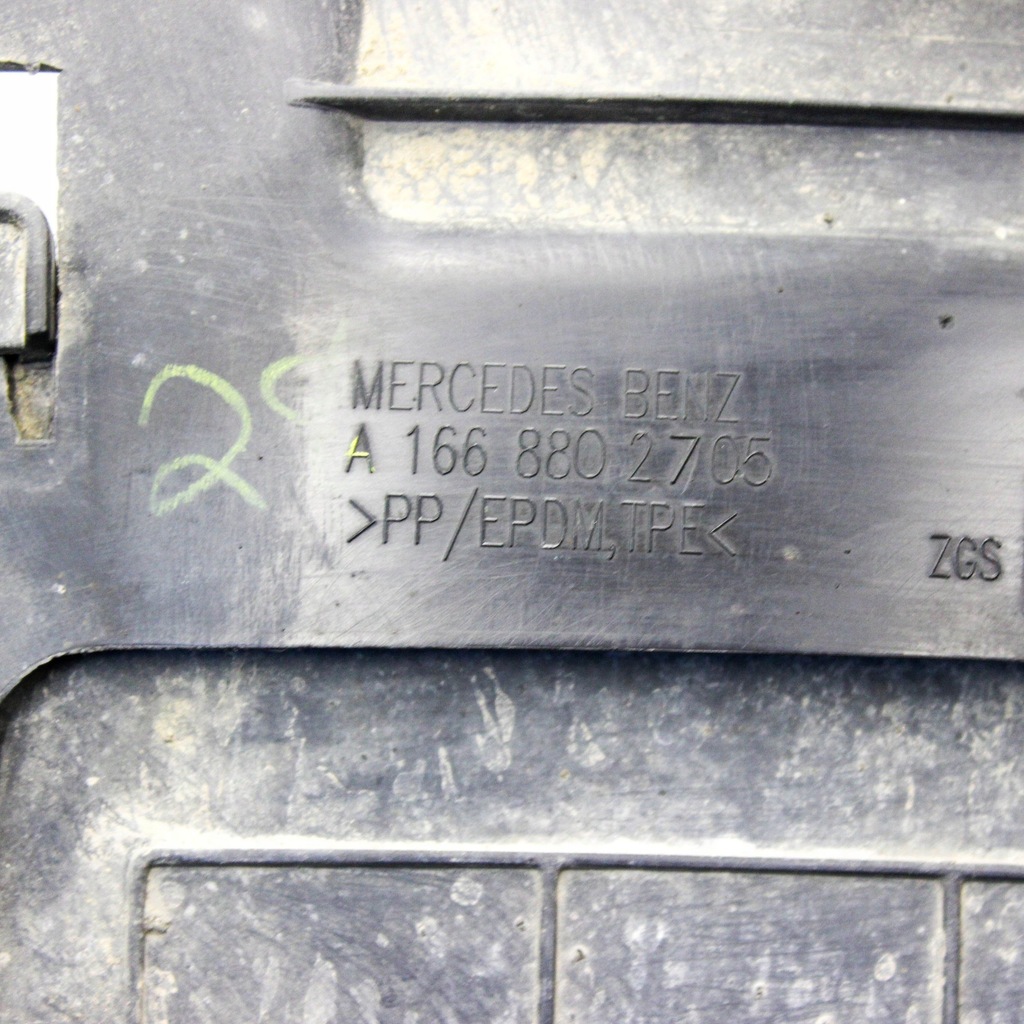 фото №6, Mercedes-benz gl x166 2013 права сторона підкрилок передні