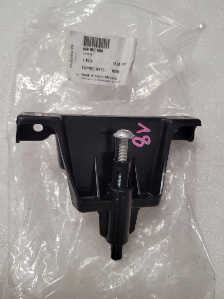 фото №1, Skoda kamiq кронштейн кронштейн радара 658807599 oem новый 8119322 8119718