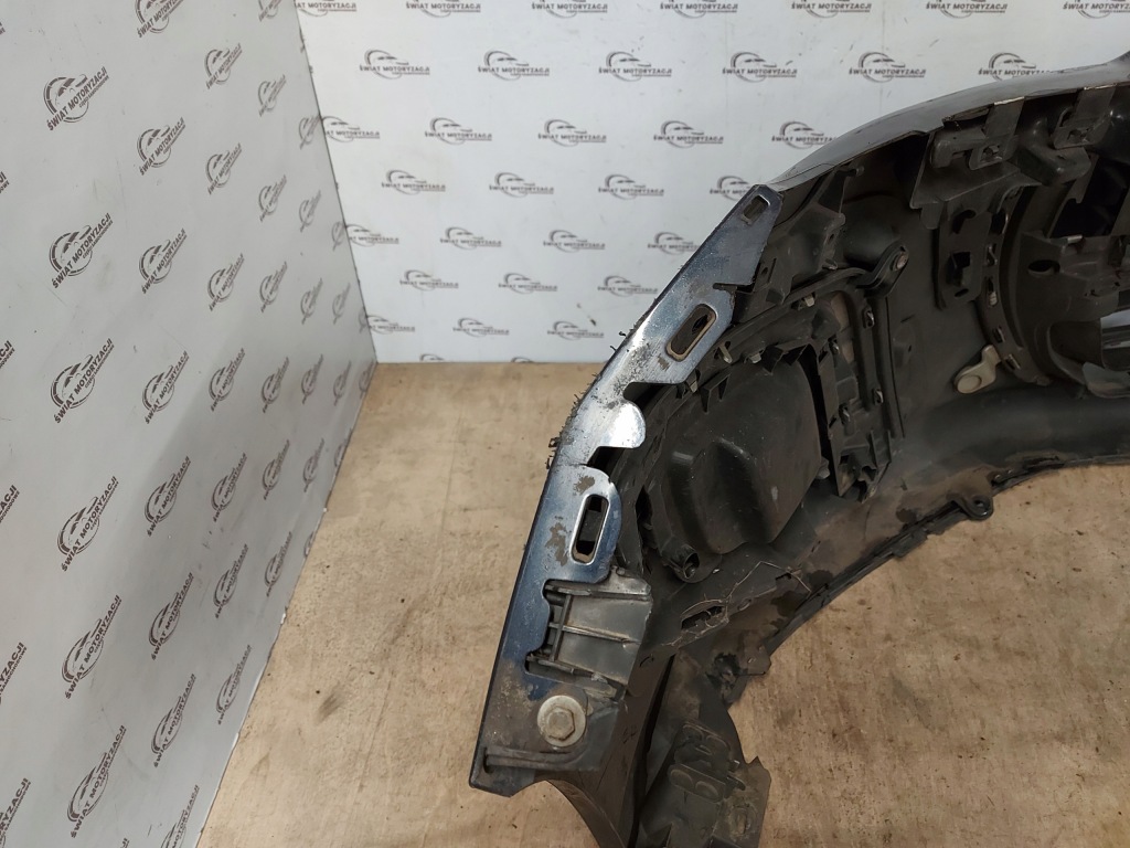 Купить Peugeot 308 1 рестайлинг  11r бампер перед передний