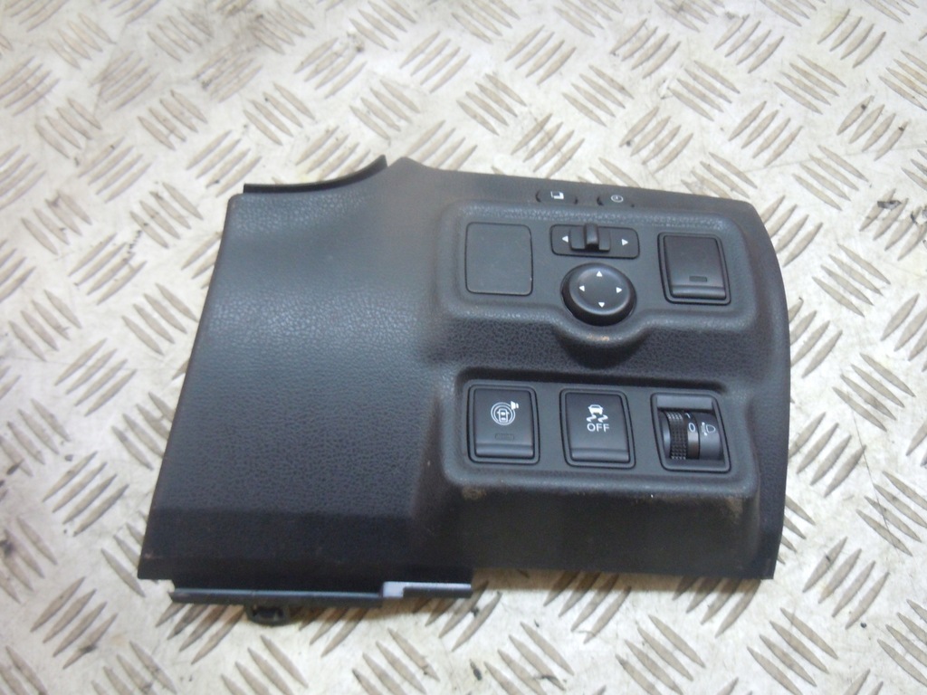 фото №1, Панель рамка дзеркал nissan note e12