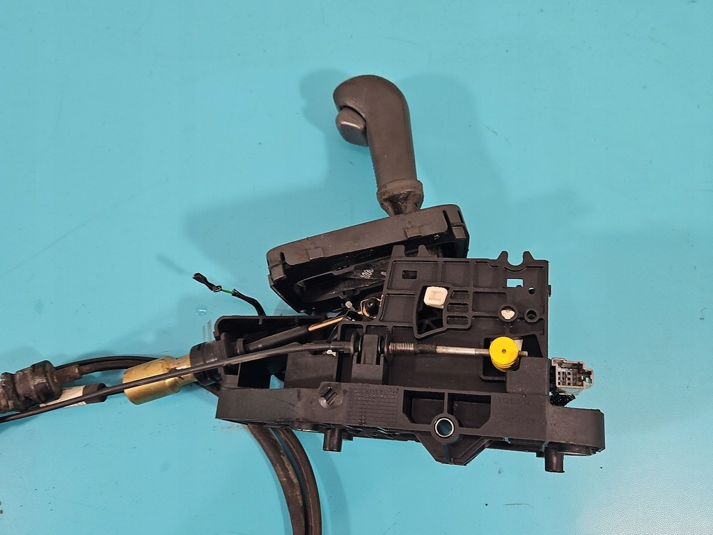 фото №2, Рычаг тросы домкрат volvo v70 ii p08636189