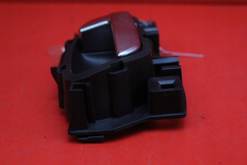 фото №5, Ручка внутрішня права перед peugeot 301 15r