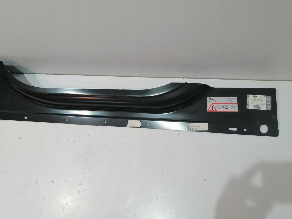фото №10, Jaguar xe x760 порог наружный левый новый