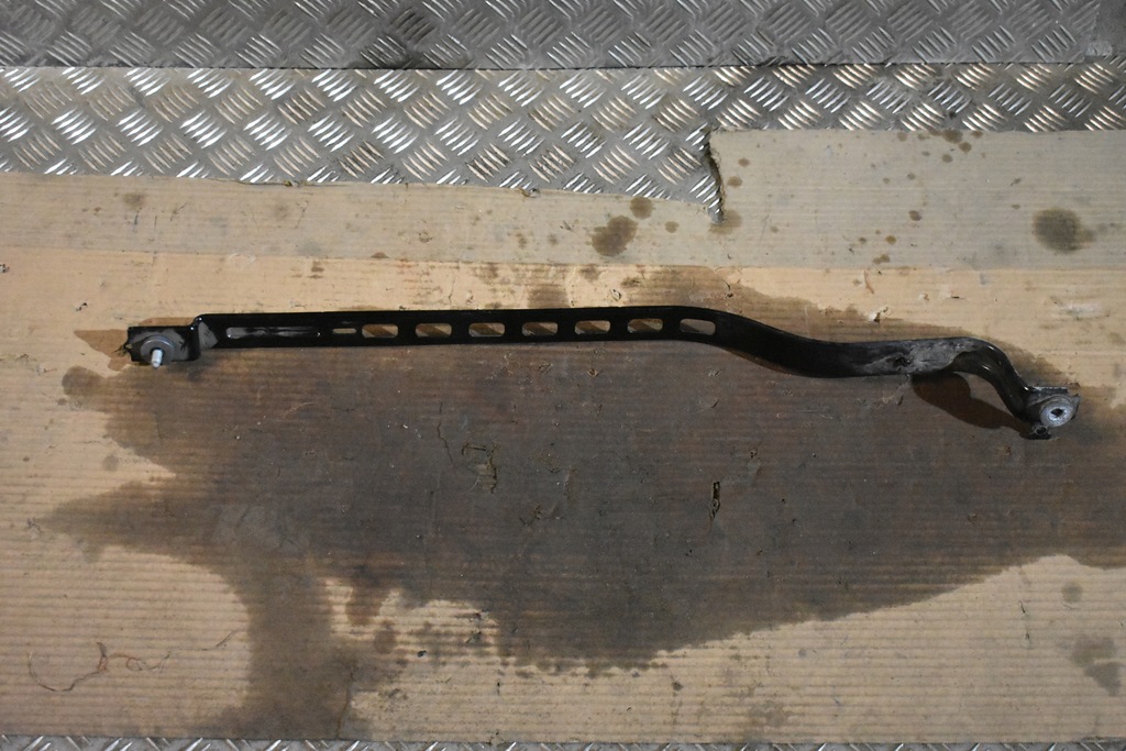 фото №1, Idealny кронштейн кронштейн mercedes w223 1