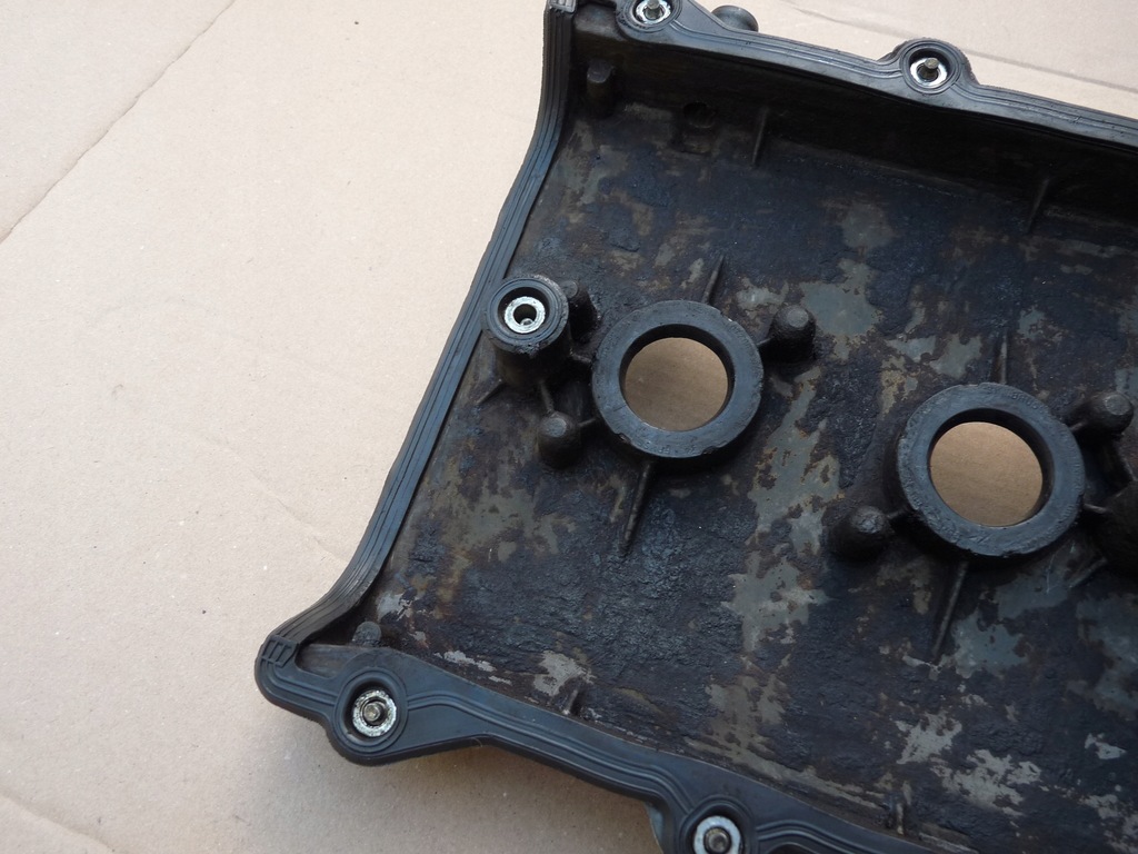 фото №8, Audi a8 d2 lift 3.7 v8 4.2 v8 кришка клапанів ліва 077103475n