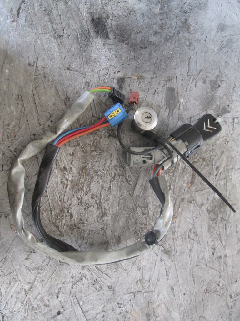 фото №1, Замок зажигания ключ вкладка citroen berlingo i partner