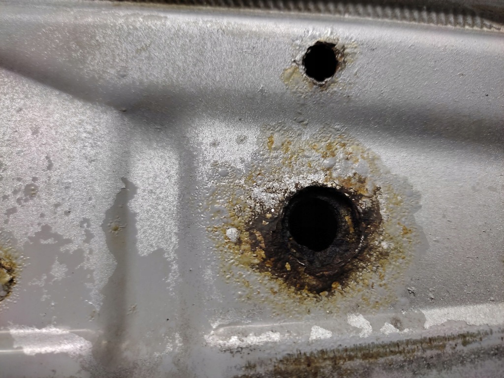 фото №5, Toyota corolla e12 3 дверь капот передняя