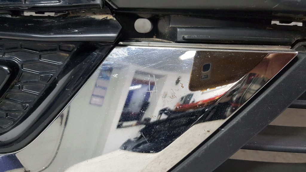 фото №5, Renault koleos ii lift 2018 - бампер перед 2452