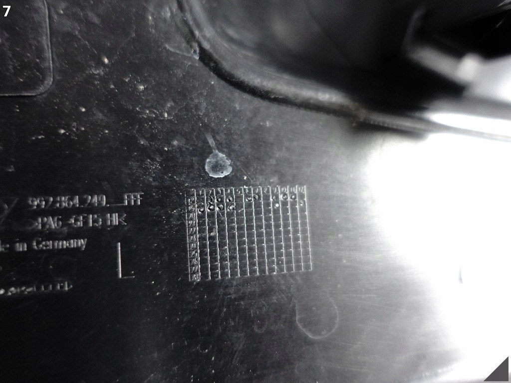 фото №8, Porsche 911 992 coupe 19- накладка защита крышка отсек двигателя левая задняя