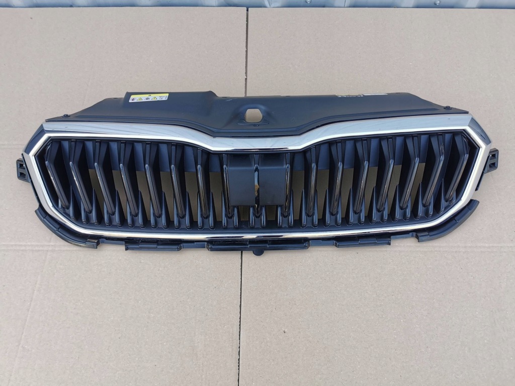 Купить Skoda scala 657 рестайлинг  23- решётка радиатора решётка радиатора перед 657853343a