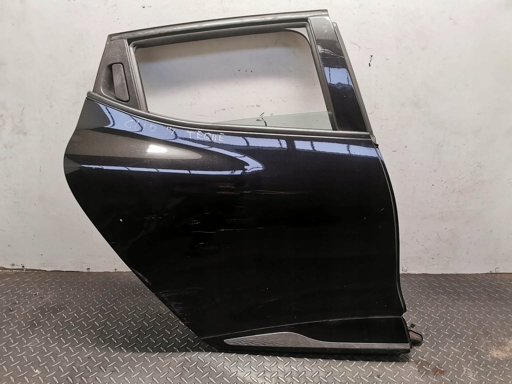 фото №2, Двері правий задня renault clio iv код лакофарбового покриття tegne