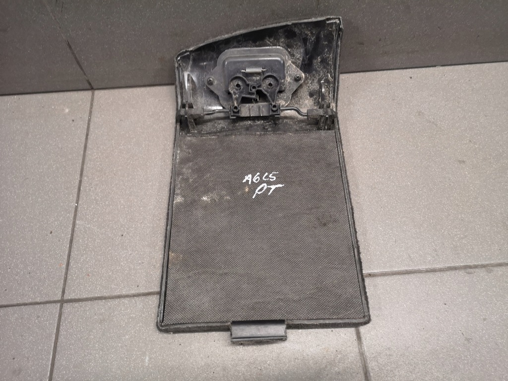 фото №8, Обшивка заглушка багажника правая audi a6 c5 avant