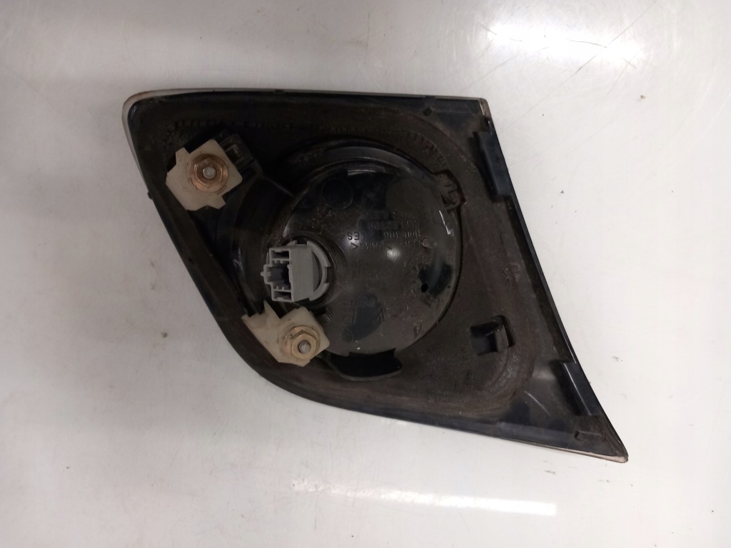 фото №4, Лампа правая задняя w крышка багажника mazda 3
