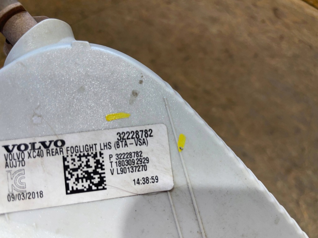 фото №13, Volvo xc40 xc-40 17- відбивач лампа протитуманна ліва задня задня w бампер