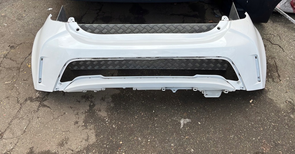 фото №1, Toyota corolla бампер задня задній 52159-02e40