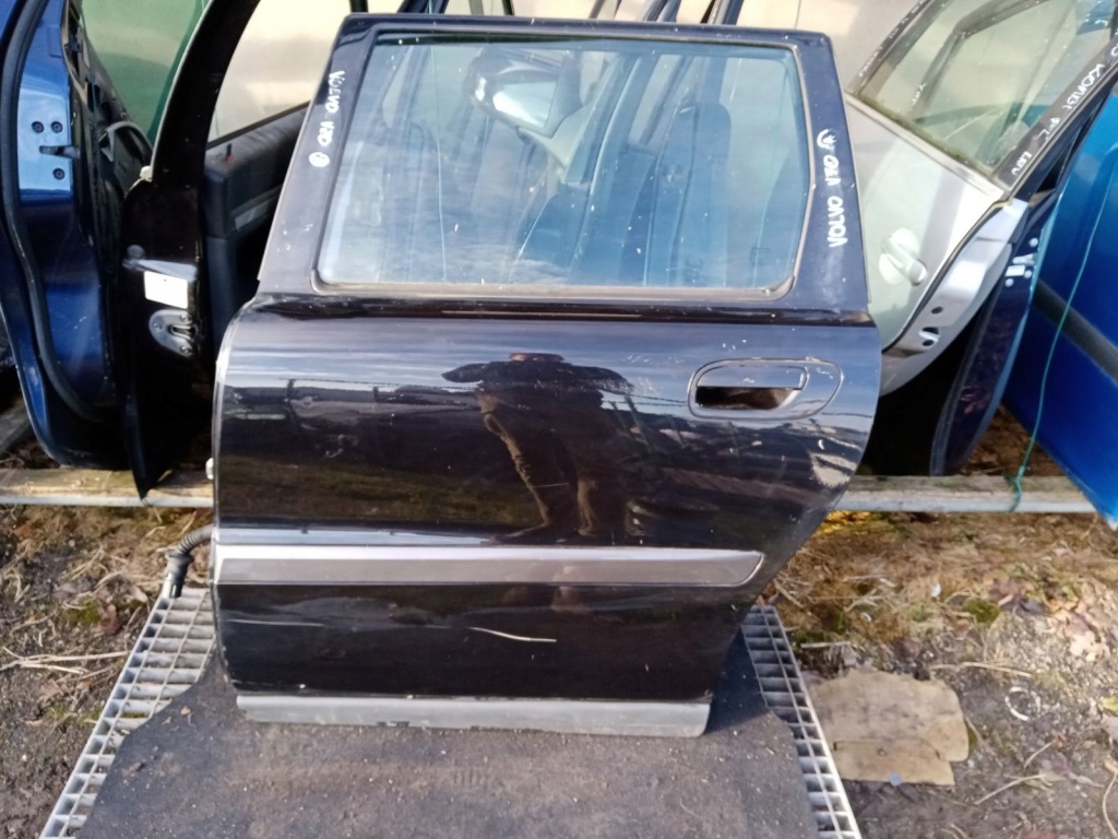 фото №1, Дверь левый задняя volvo v70