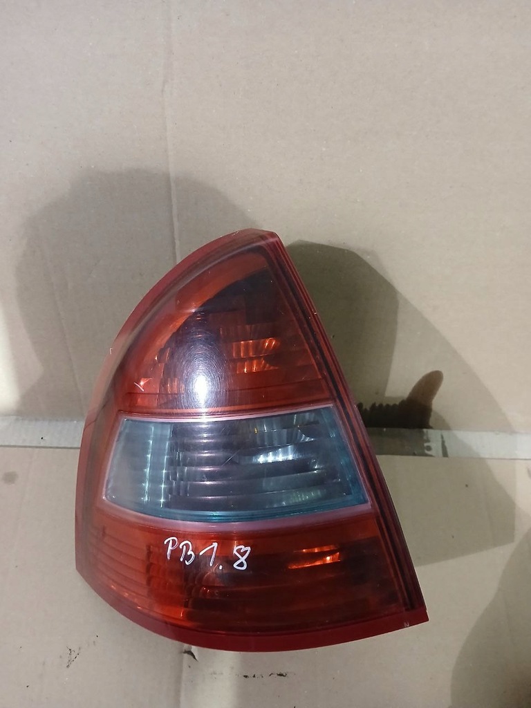 фото №1, Лампа левая задняя левый задняя citroen c5 ii 89032697