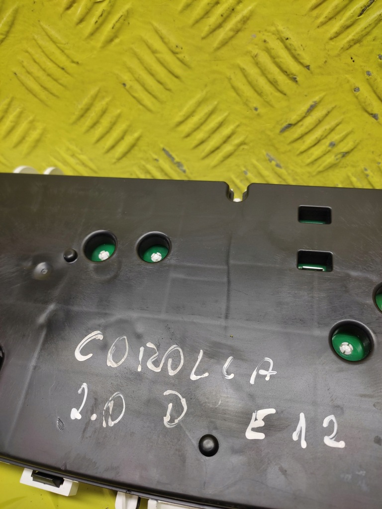 фото №7, Toyota corolla e12 2.0 d счетчик приборы 8380002760