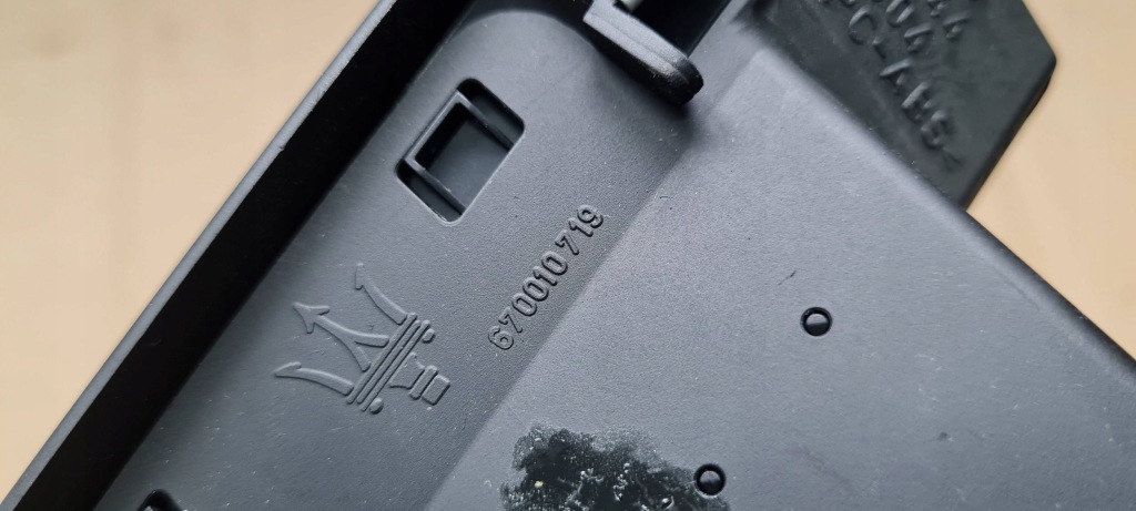 Maserati quattroporte vi решётка обдув стойка правая правый перед 670010719 в Украине