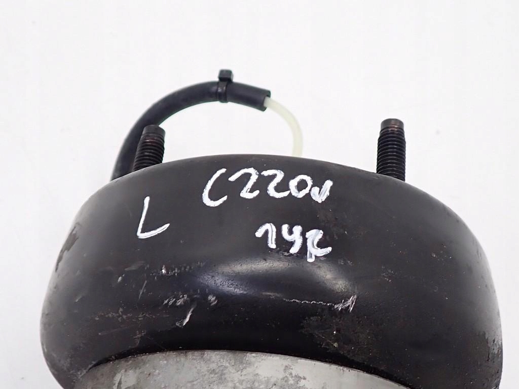 фото №11, Амортизатор левый перед пневматический 4-matic mercedes c w205 2.0 cdi 19r