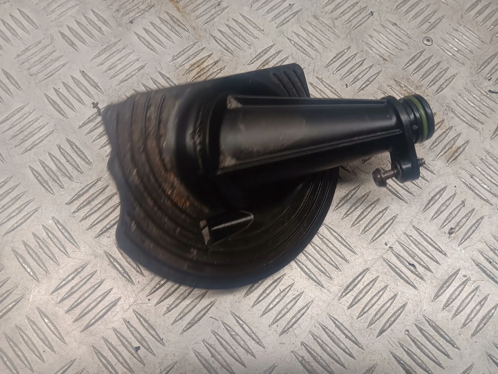 фото №5, Audi q7 4m 06m115155m заливная горловина масла