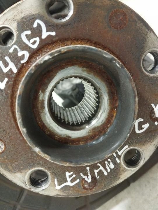 фото №13, Maserati levante 2017 поворотний кулак колеса заднього