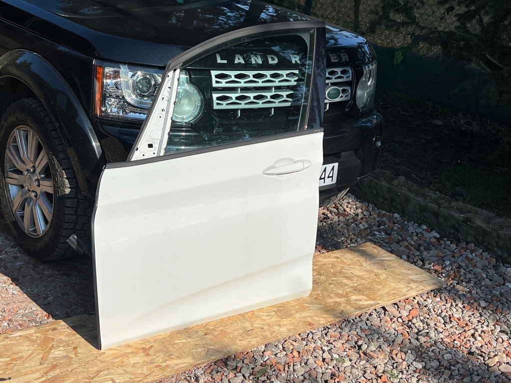 фото №1, Bmw 2 f46 дверь левый перед передние левая a300 alpineweiss