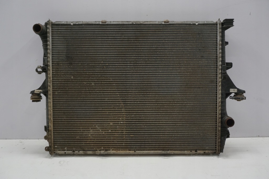 фото №1, Audi q7 4l радиатор wody 4.2tdi 7l0121253a