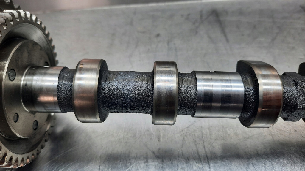 Вал распределительного вала r611051000 mercedes sprinter 2.2 cdi Доставка