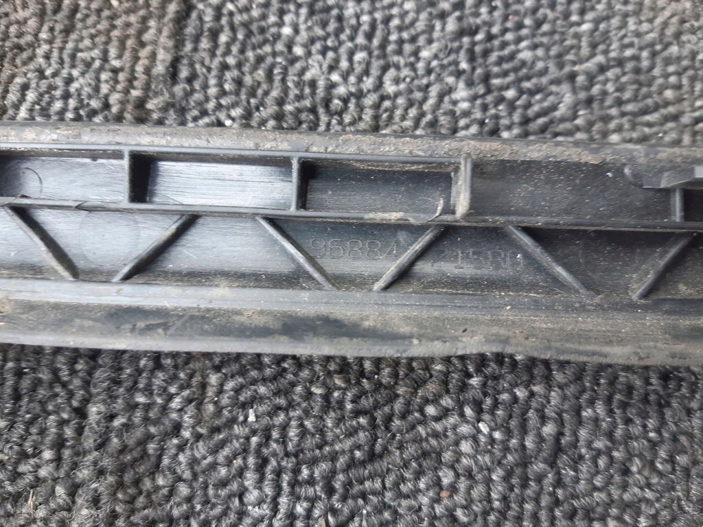 фото №16, Молдинг стекло лобовое левая 9688471580 citroen ds4