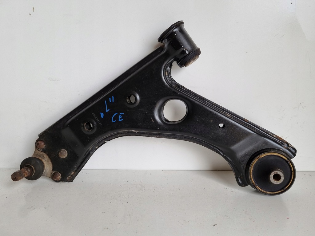 фото №1, Opel corsa e рычаг левый