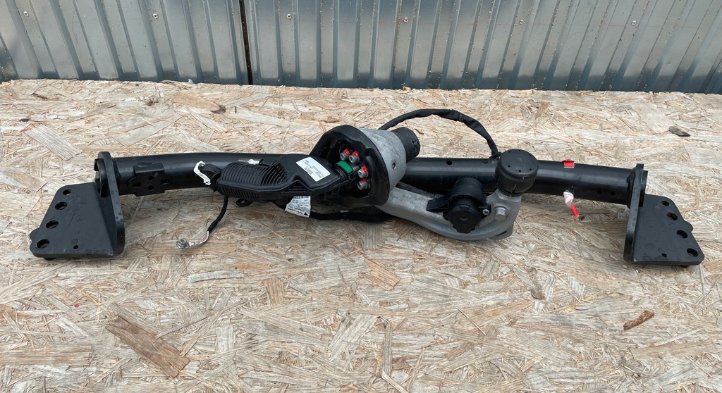 фото №1, Hak буксирувальний mercedes glb x247