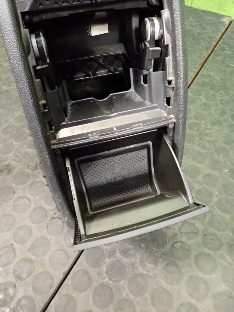 фото №8, Туннель средний подлокотник подстаканник skoda superb ii 09r 3t0863241e