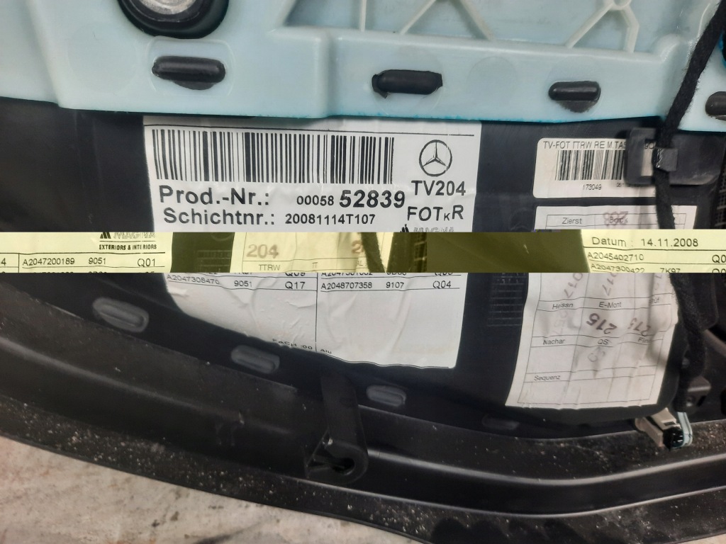 Обшивка двері задня правий шкіра mercedes w204 sedan Недорого