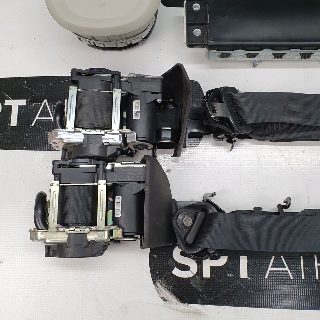 фото №10, Volvo s90 v90 приборная панель org консоль чёрно бежевая светлая подушки безопасности ремни подушка безопасности