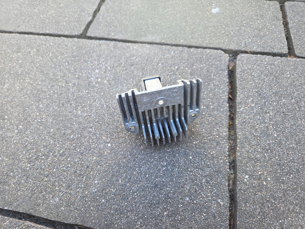 фото №1, Bmw1 f20 f21 преобразователь модуль led jeż hella 178422-00