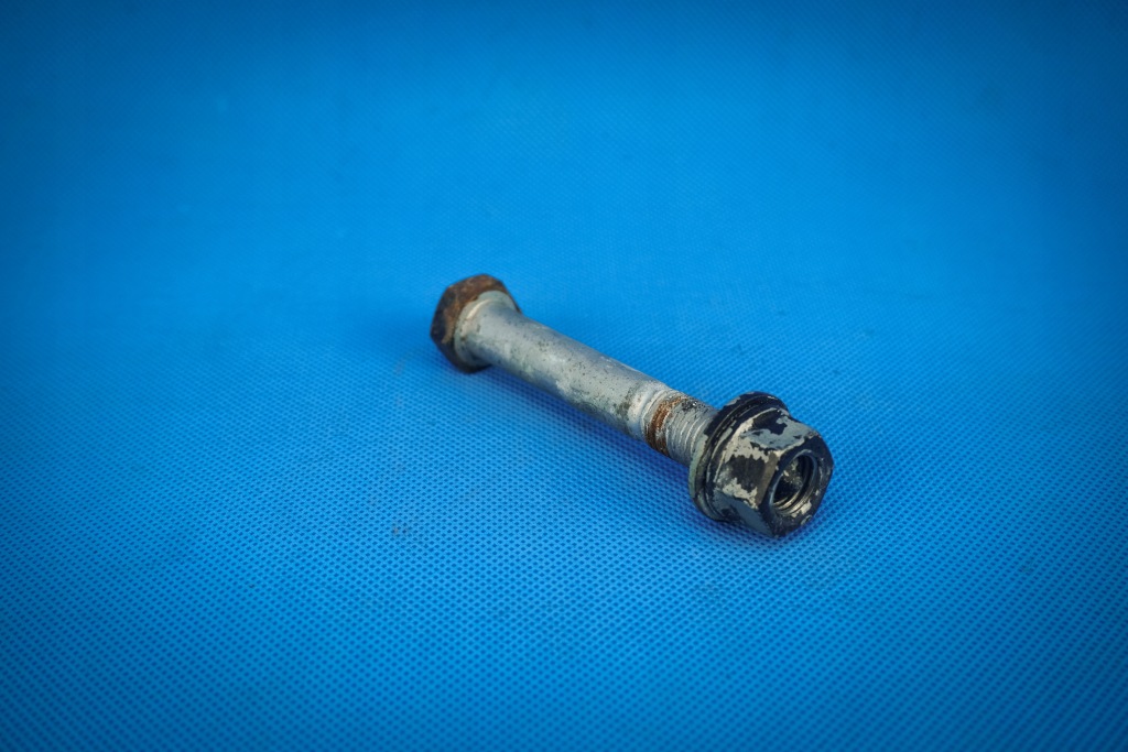 фото №5, Болт audi a6 98-