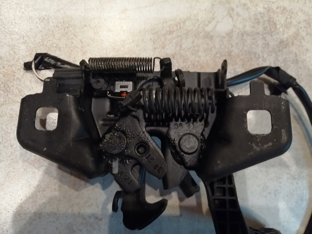 фото №8, Замок капот dacia duster ii