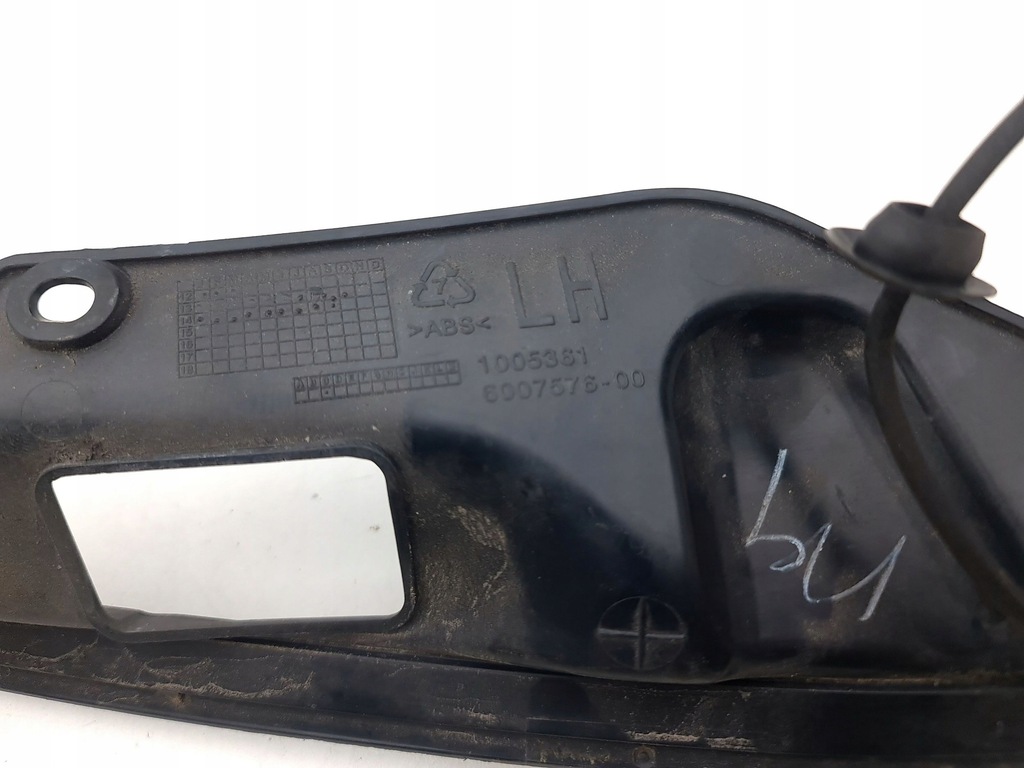 фото №7, Tesla model s 2015 прокладка кришки багажника 600757600