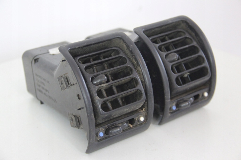 фото №2, Решітка обдув land rover discovery i 1