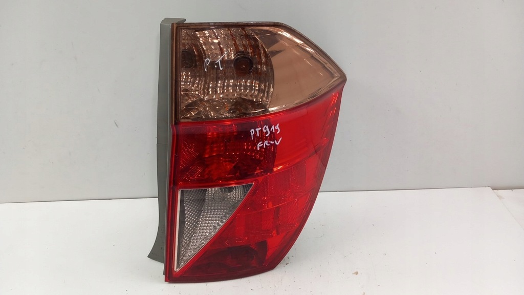 фото №1, Honda fr-v лампа задняя правая lift