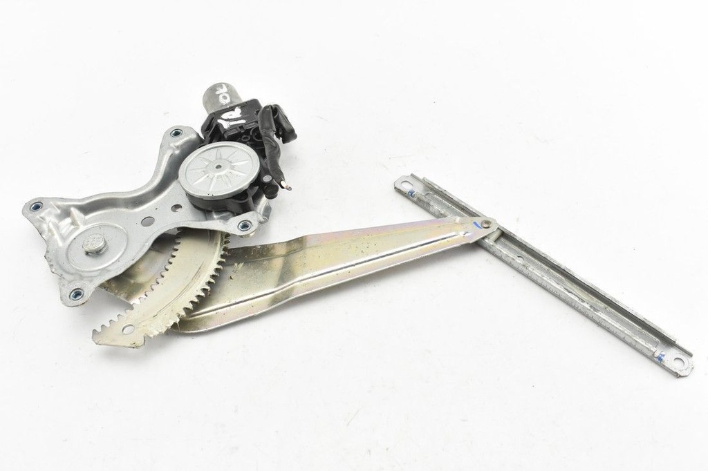 фото №1, Подъемник стекло правый задняя l200 v fullback 14- 2pin