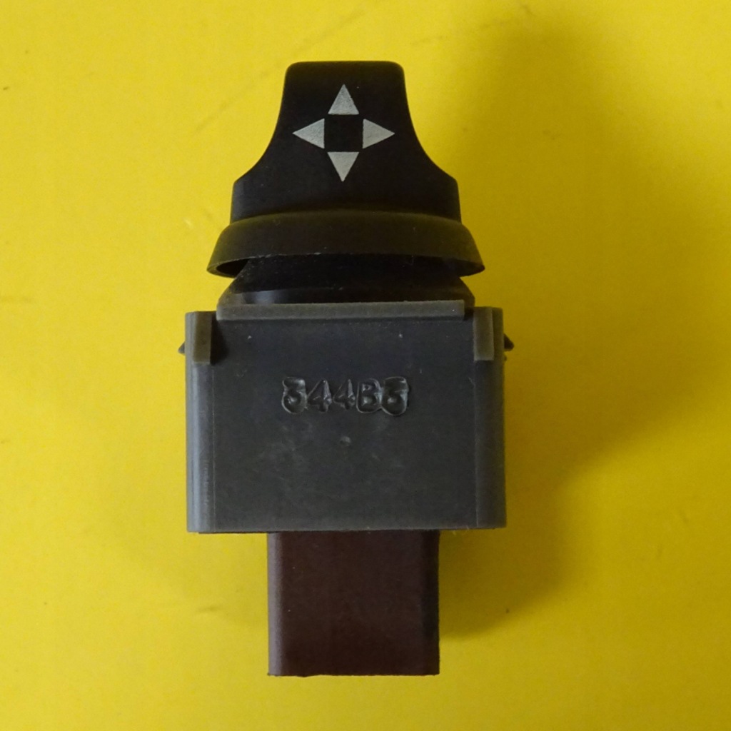 фото №1, Перемикач регулювання дзеркал lancia thesis nr478