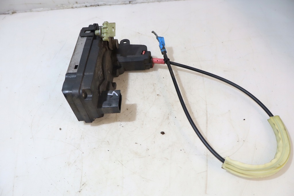 фото №3, Замок левый задняя дверь opel zafira b