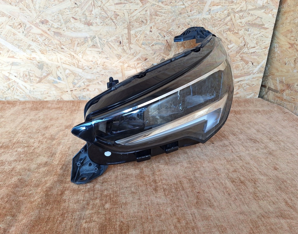 фото №1, Opel corsa f лампа ліва led 9829522780