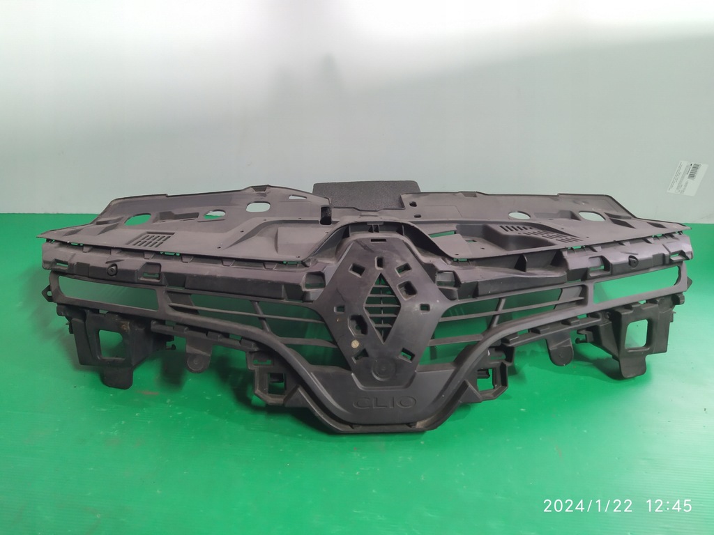 фото №2, Решётка радиатора бампера передний renault clio iv przed lift 622563184r 12-2016