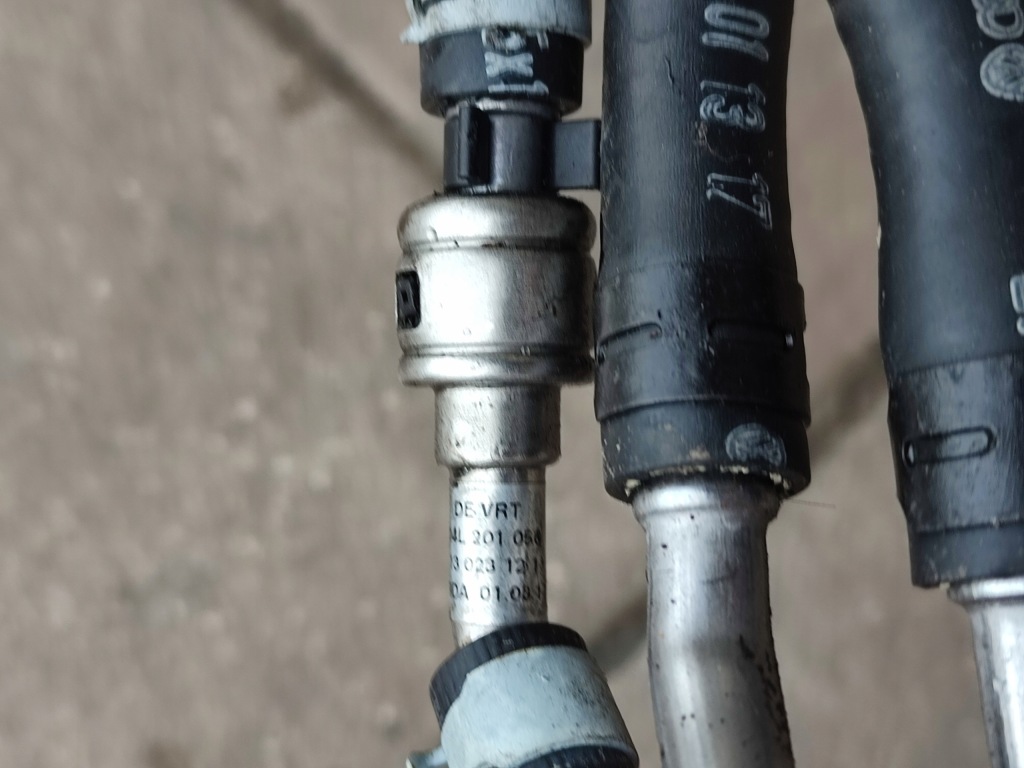 фото №11, Шланг провода топлива топливные 2.0 tdi audi a4 b9 8w 2017