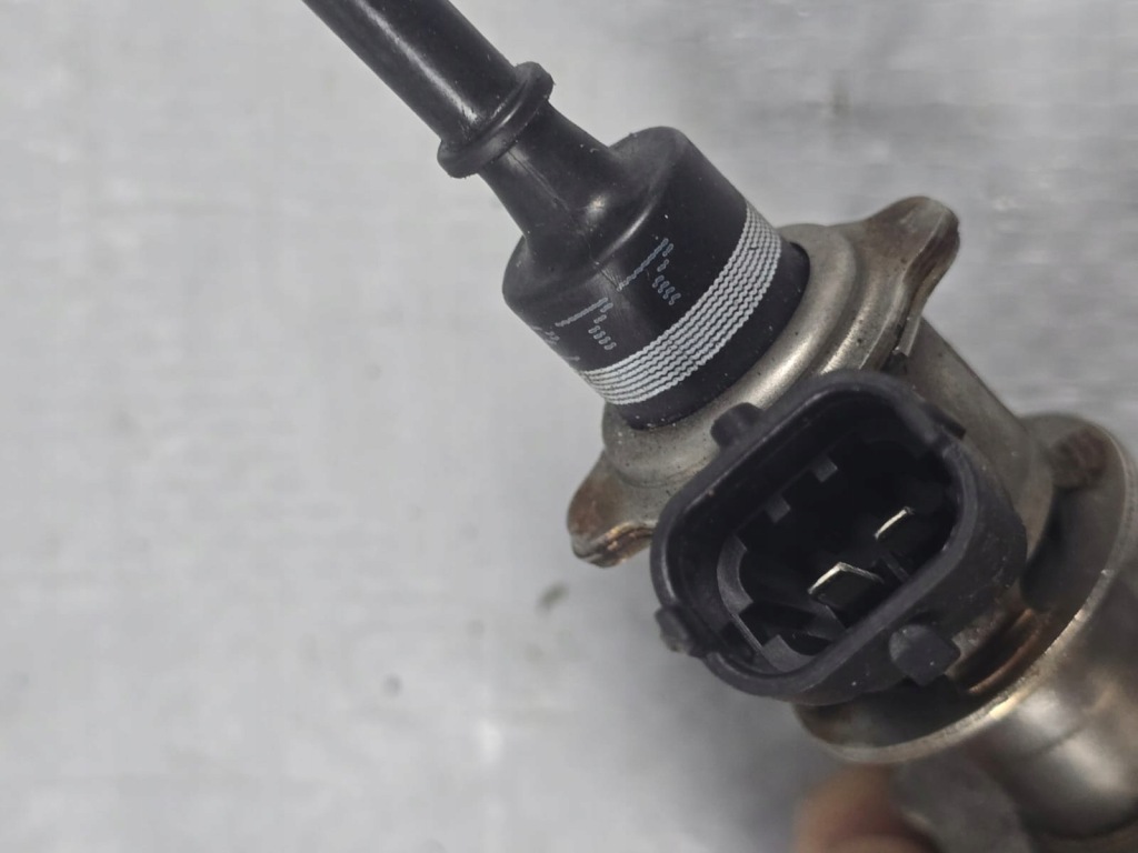 фото №5, Инжектор adblue seat -audi a4 b9 2,0tdi